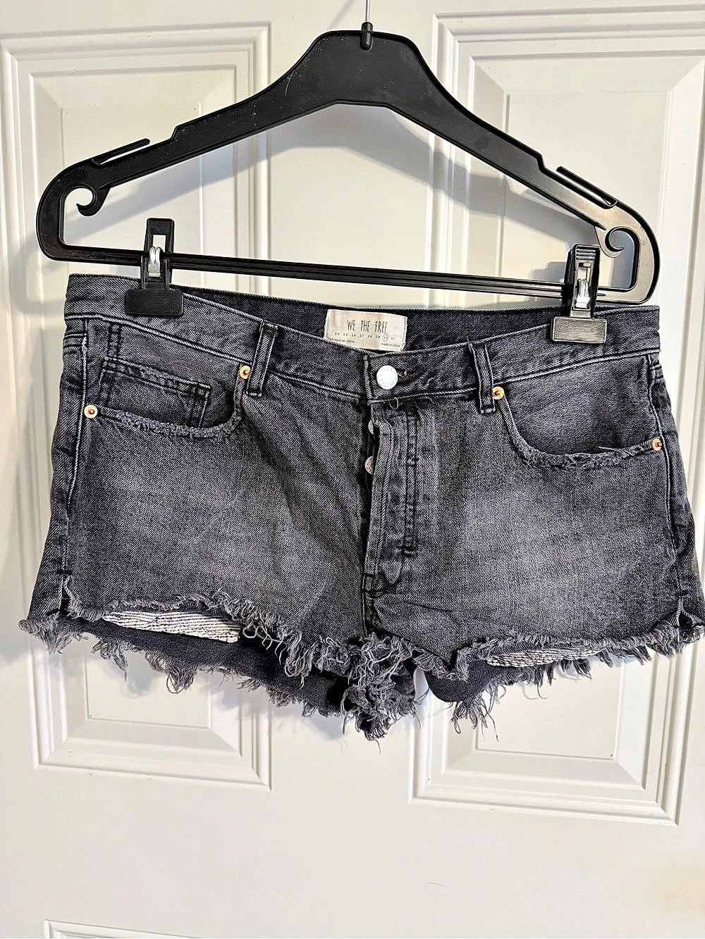 We The Free Distressed Jean Shorts Gray Waist 30